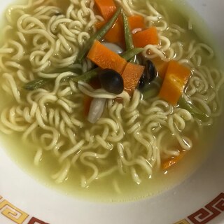 ささげとしめじの塩ラーメン(^○^)☆